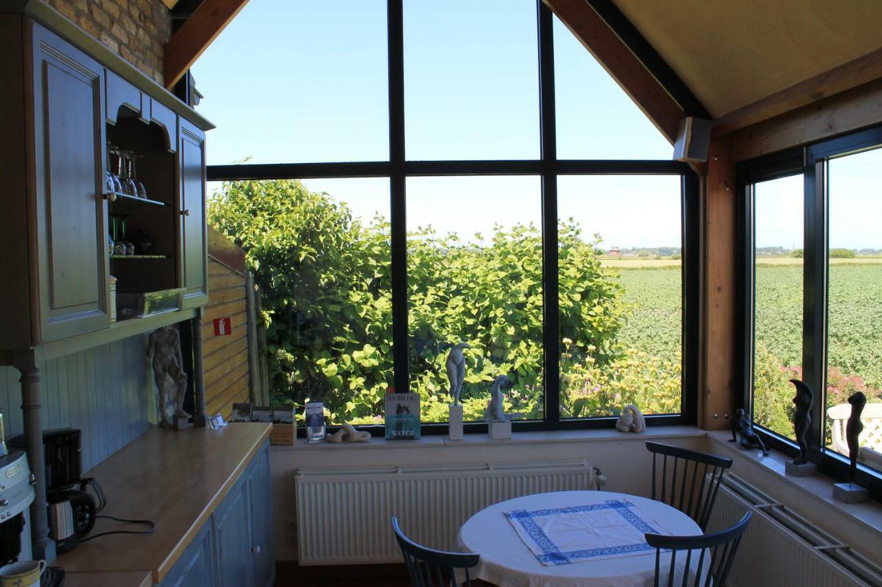 フールネ Ateljee Devlaux Bed & Breakfast エクステリア 写真
